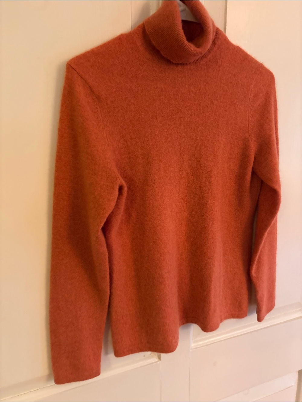 Lord & Taylor Women's 100% Cashmere Turtleneck Sweater Orange Coral Size Large